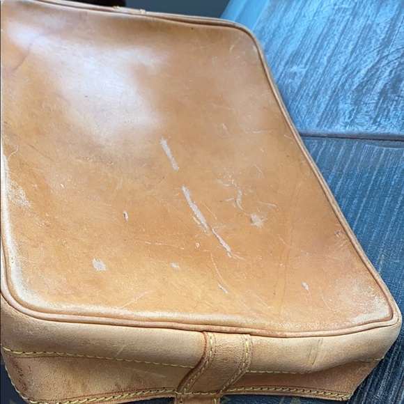 Louis Vuitton Bucket GM - Picture 15 of 17